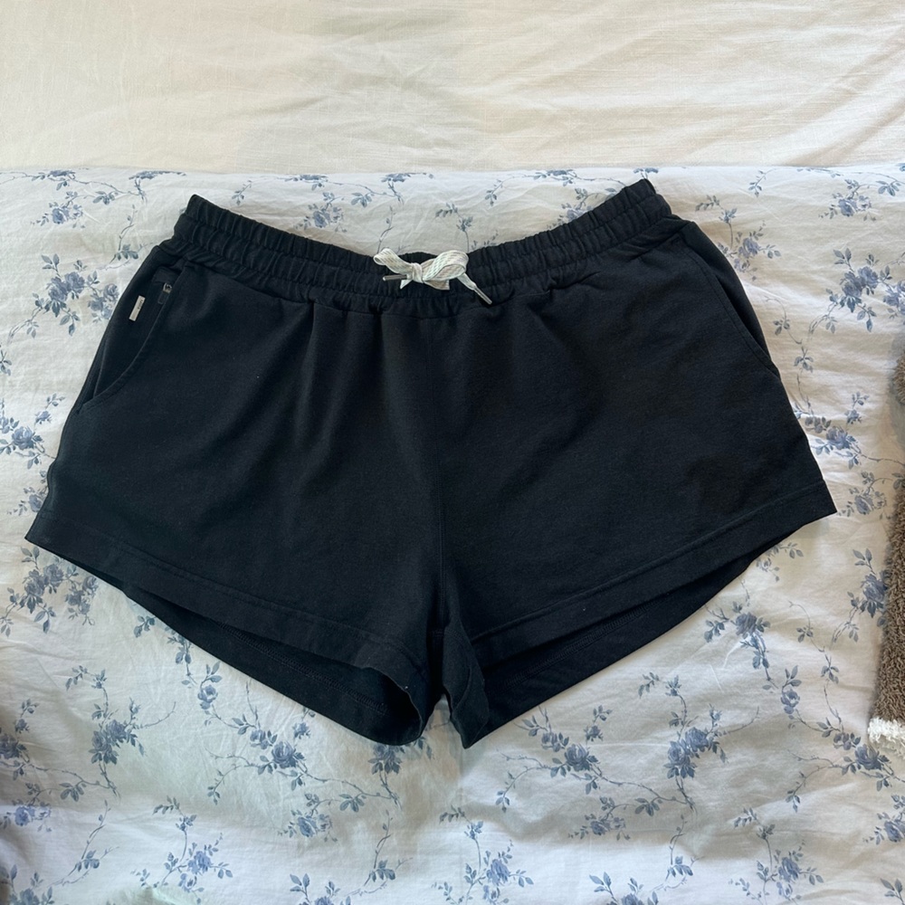 Worn once vuori shorts